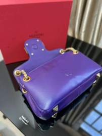Picture of Valentino Handbags _SKUfw183761376fw